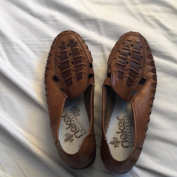Brown shoes - Picture 1 of 2